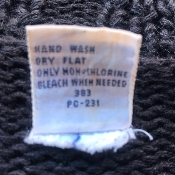 VINTAGE | Black Fall Leaves Hand Knit Grannycore Sweater Cardigan - Picture 12 of 13